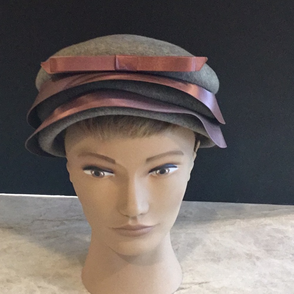 Vintage EUC Women’s Grey Neumann Endler Felt Hat with Mauve Satin Accents